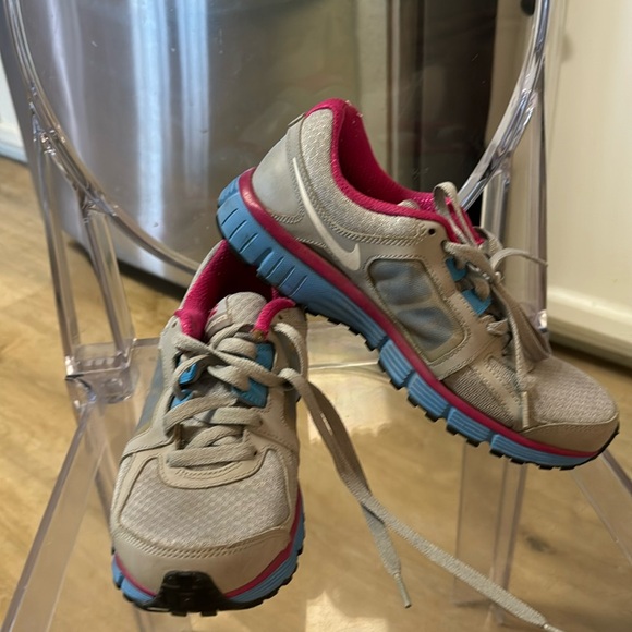 Nike Dual Fusion Lite Running Shoes - Women’s size 8.5 - Picture 1 of 5